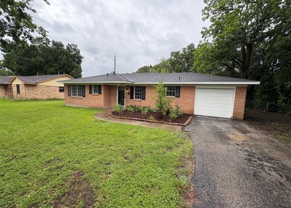 223 Belmont Street - Photo 1