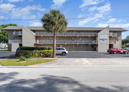 204 W Seminole Avenue - Photo 1