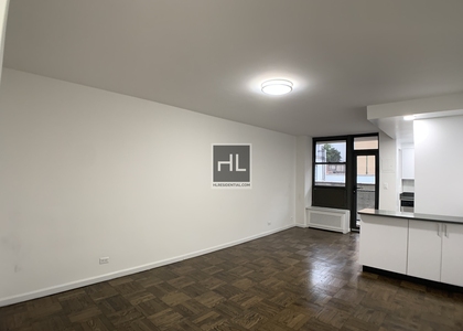 East 35 Street - Photo 1
