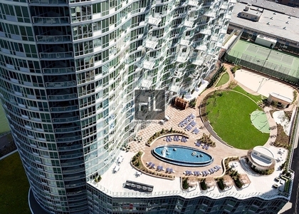 Center Boulevard - Photo 1