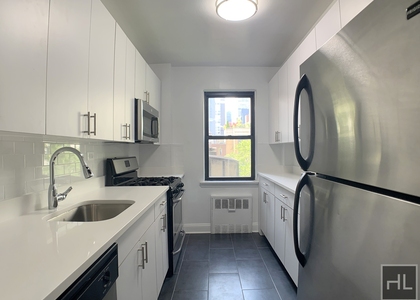 Beekman Place - Photo 1