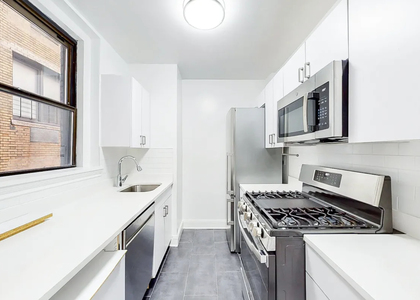 West 55 Street - Photo 1