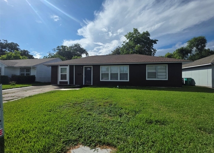 705 N Circle Drive - Photo 1