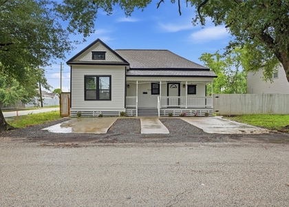 514 Vincent Street - Photo 1