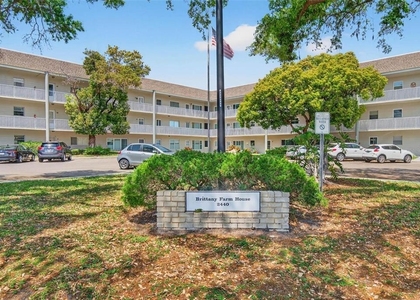 2440 World Parkway Boulevard - Photo 1