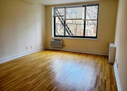 1570 1st Avenue - Photo 1