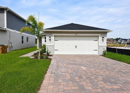 2717 Raindrop Run Street - Photo 1