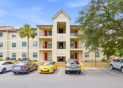 3032 Parkway Boulevard - Photo 1