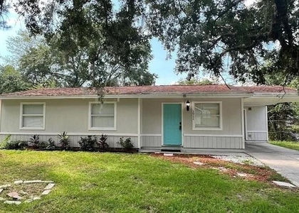 1911 Se 14th Avenue - Photo 1