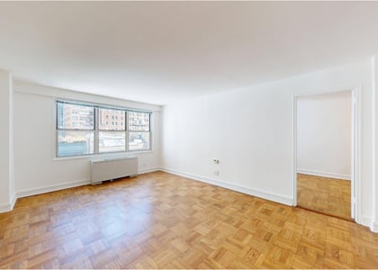 West 52nd  Street - Photo 1