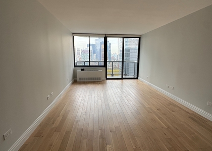 West 48th Street - Photo 1