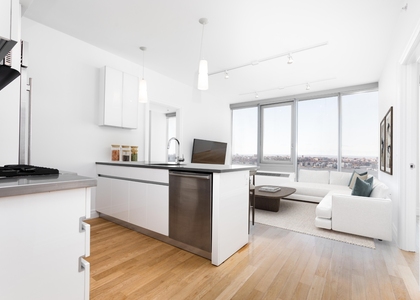 554 West 54th Street - Photo 1