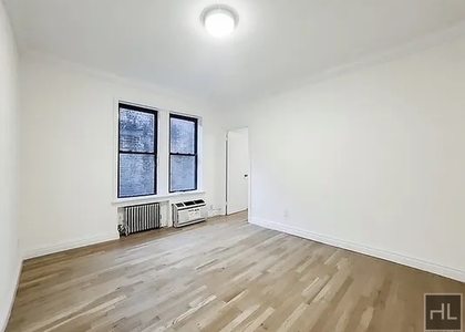 East 58 Street - Photo 1