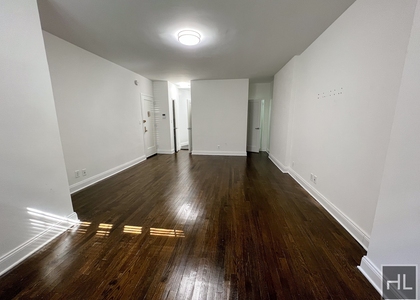 East 74 Street - Photo 1