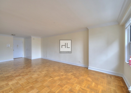 8th Avenue - Photo 1