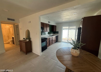 7814 E Heatherbrae Avenue - Photo 1