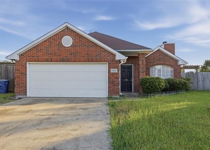 5418 Cypress Drive - Photo 1