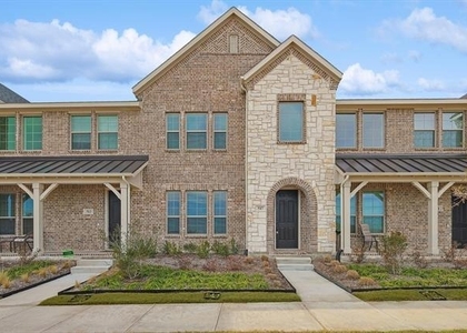 517 Parkside Drive - Photo 1