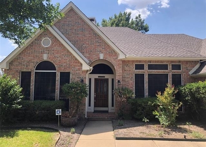 2685 Hillside Drive - Photo 1
