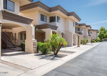 3235 E Camelback Road - Photo 1