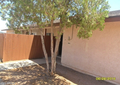 522 N 4th Street - Photo 1