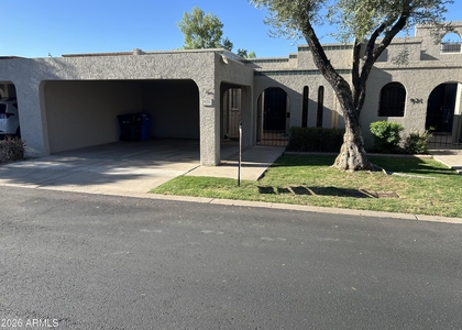925 E Beryl Avenue - Photo 1