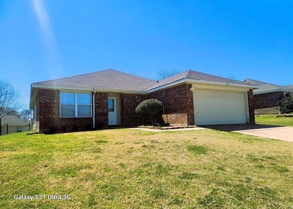 829 Beaver Creek Drive - Photo 1