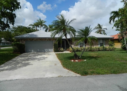 4002 Nw 73rd Avenue - Photo 1