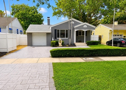801 Se 7th Street - Photo 1