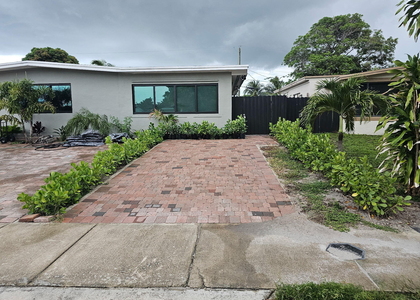 1330 Ne 41st Drive - Photo 1