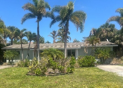 462 Granada Street - Photo 1