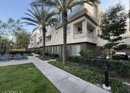 1868 S Westside Drive - Photo 1