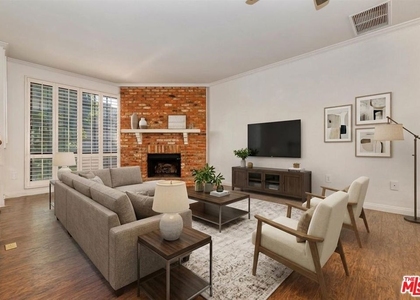 18100 Burbank Boulevard - Photo 1