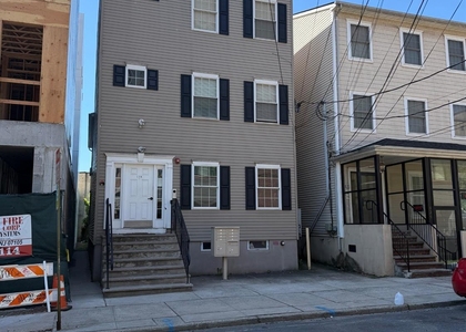 118 Bayard Street - Photo 1