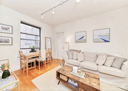 55 Barrow Street - Photo 1