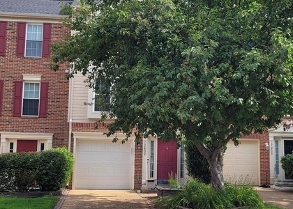 12852 Silvia Loop - Photo 1
