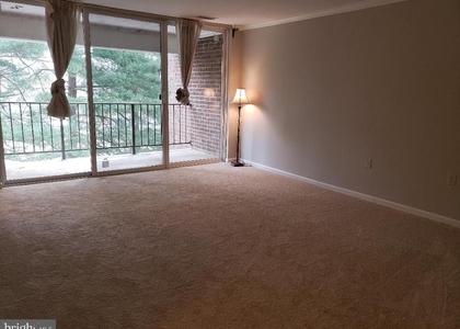 1434 Northgate Square - Photo 1
