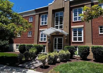 1219 Oronoco Street - Photo 1
