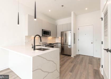 3120 W Jefferson Street - Photo 1