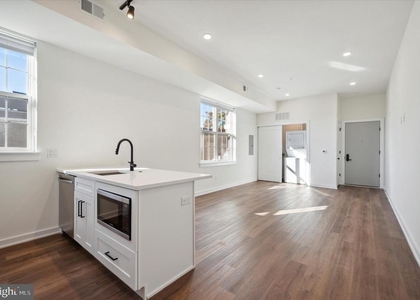 2513 N Howard Street - Photo 1