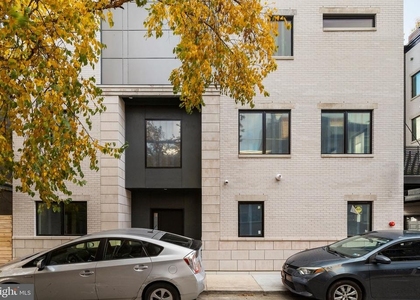 706 Latona Street - Photo 1