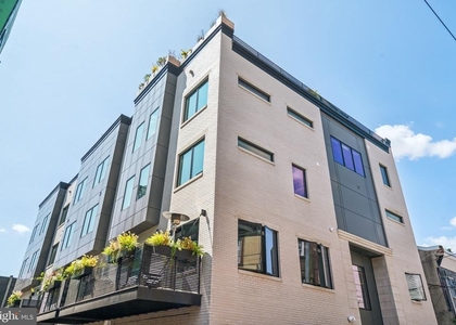 706 Latona Street - Photo 1