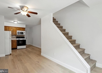 2143 E Albert Street - Photo 1