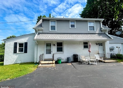 415 N Jackson Street - Photo 1