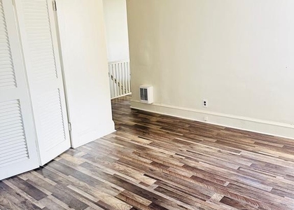 202 Long Lane - Photo 1