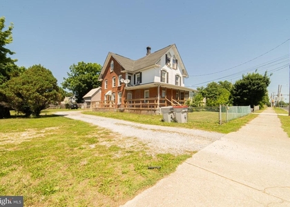 414-416 W Park Avenue - Photo 1