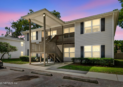 702 Meadowbrook Drive - Photo 1