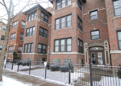 7732 N Paulina Street - Photo 1