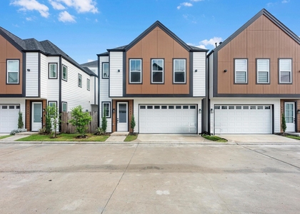 9004 Orange Spring Drive - Photo 1