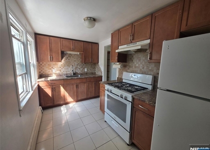 55 Midland - Photo 1